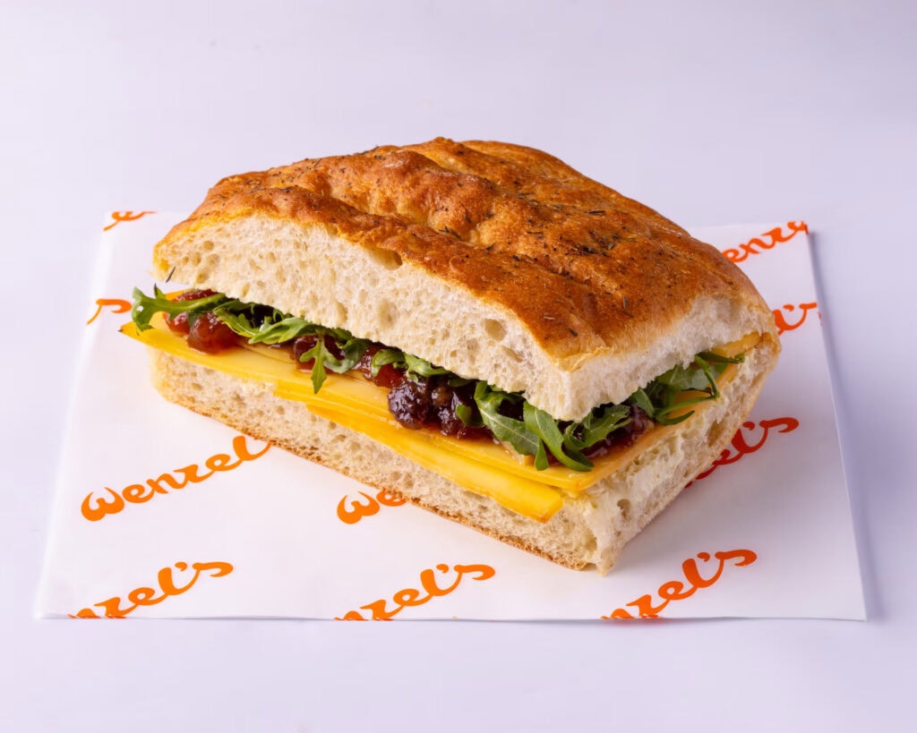 Wenzel’s Smoked Cheese & Caramelised Onion